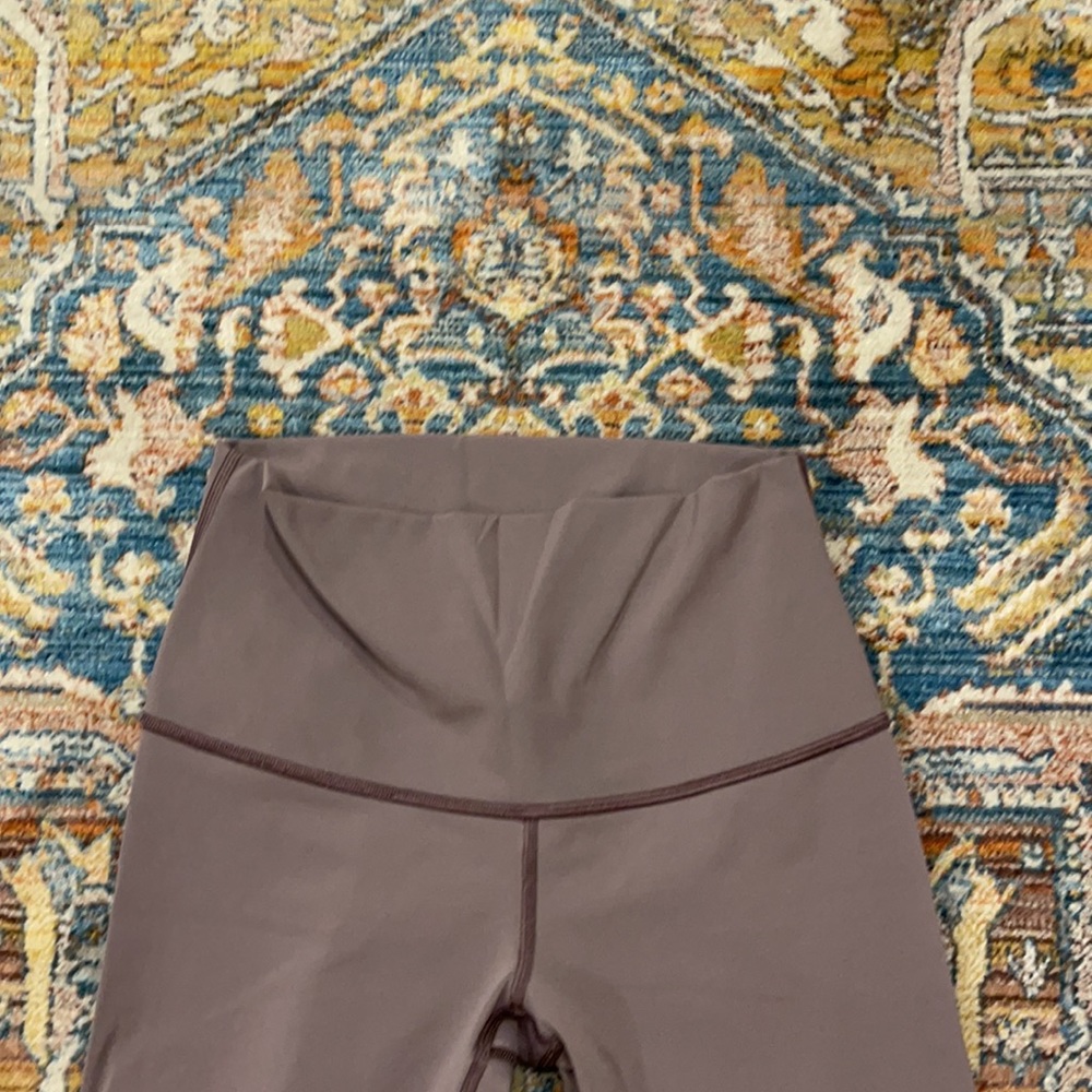 Lululemon Wunder Under 24” Purple Scallop Leggings - Picture 3 of 7